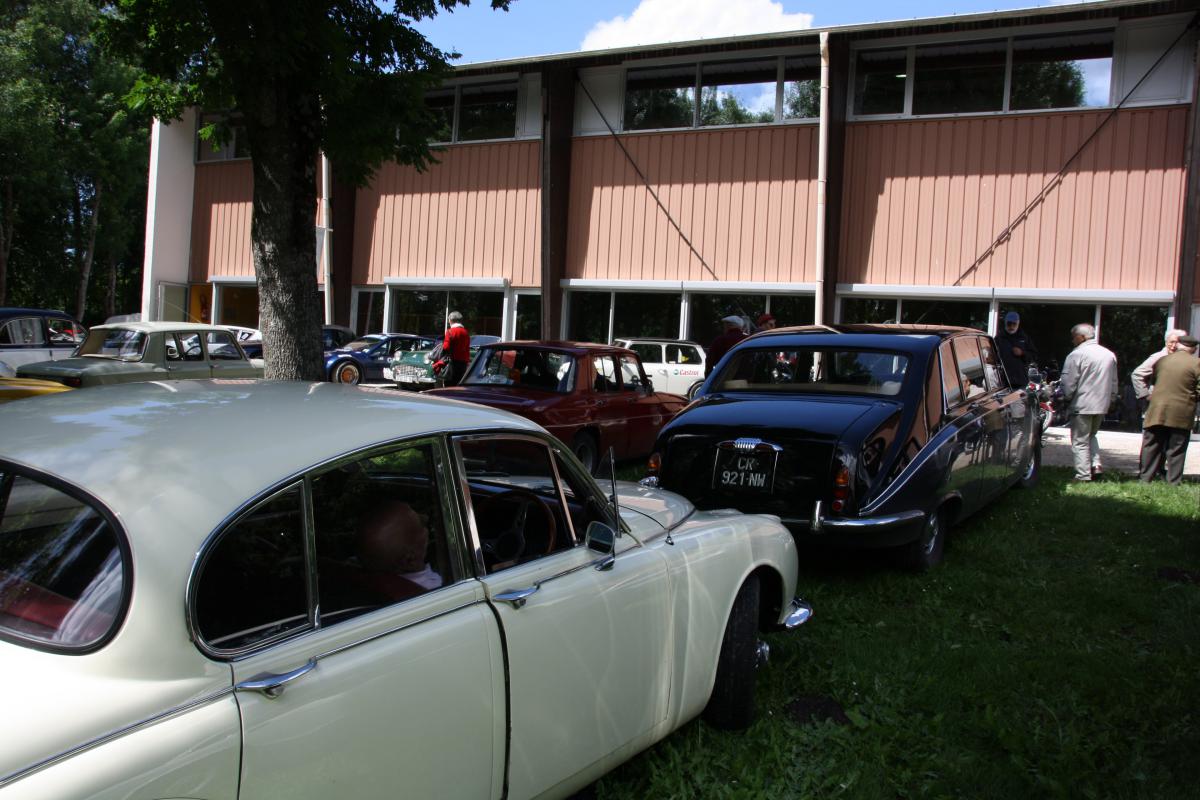 Exposition et ballade en véhicules de collection